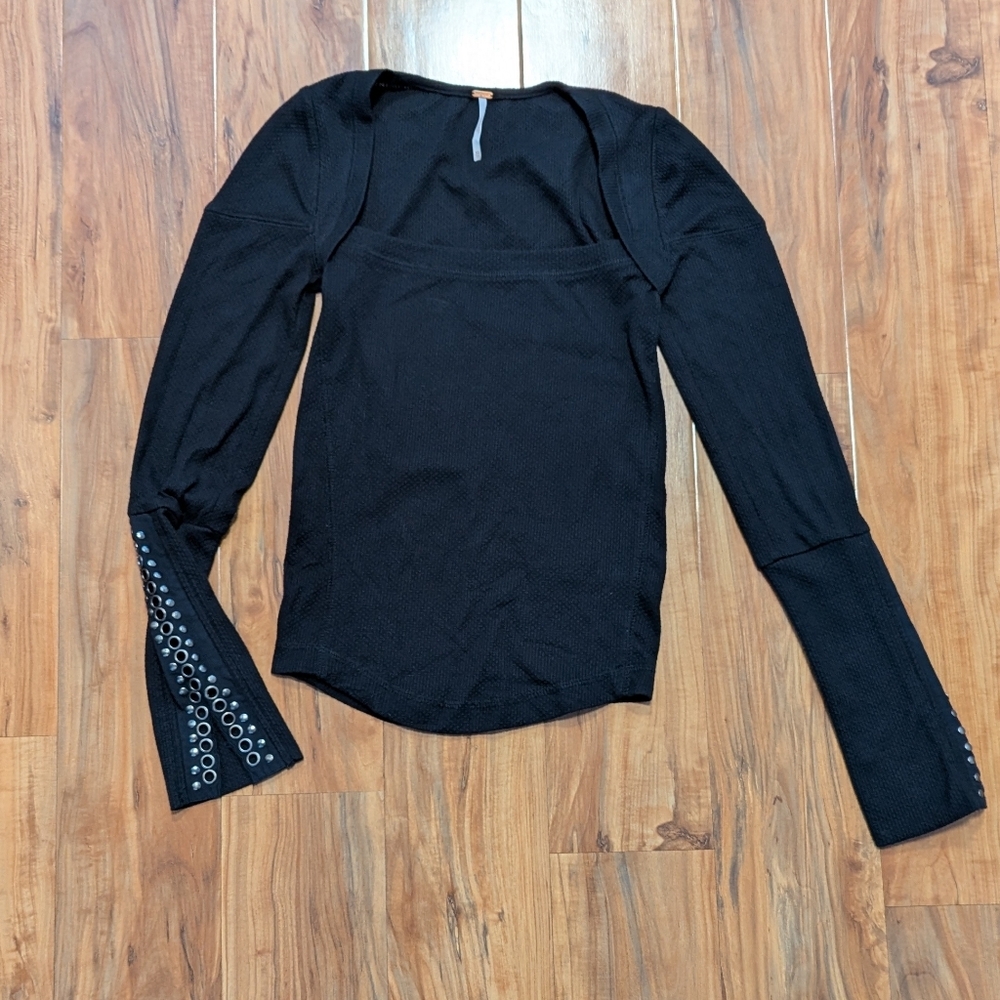 Free People A Little Unruly Top Black Metal Goth Punk Square Neckline Women's XS - Picture 5 of 6